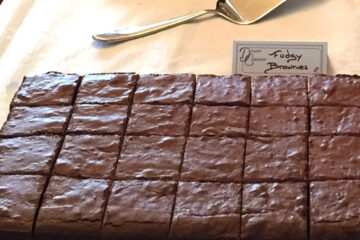 Plate of Anne's Dessert Couturier Fudgey Brownies